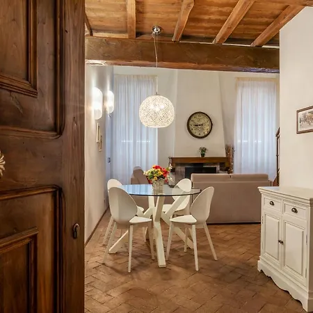 Foro Stylish And Appartement